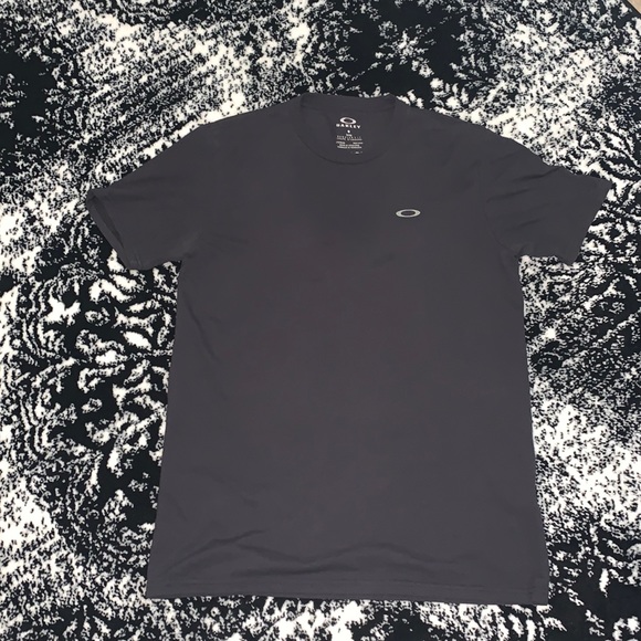 Oakley Other - Oakley t-shirt